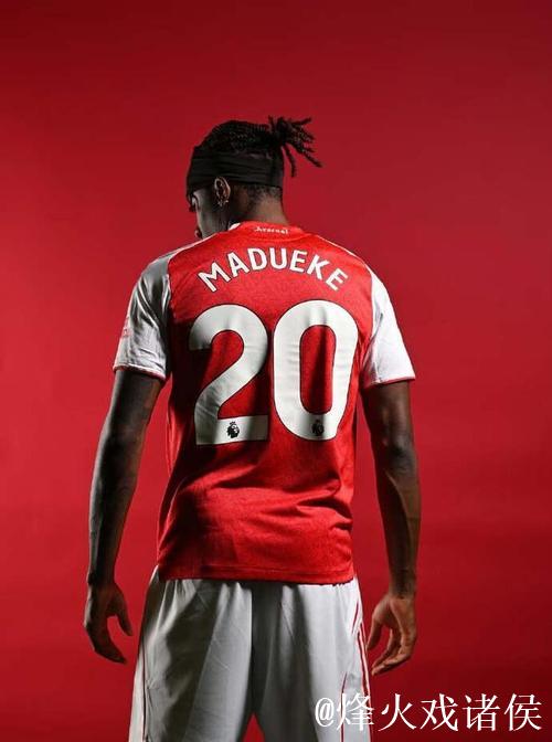 马杜埃凯获评欧冠之星：世界波与头球双响